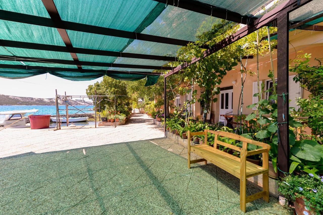 Apartments Amfora - Cozy And Modern Apartments For Up To 15 People, 100M From The Sea And Beach Stara Novalja Zewnętrze zdjęcie