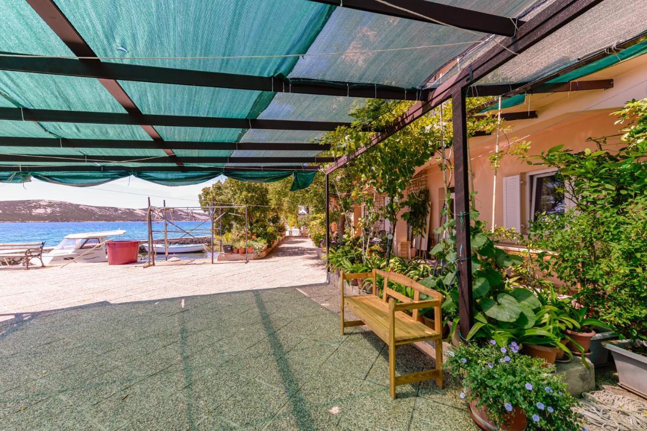 Apartments Amfora - Cozy And Modern Apartments For Up To 15 People, 100M From The Sea And Beach Stara Novalja Zewnętrze zdjęcie